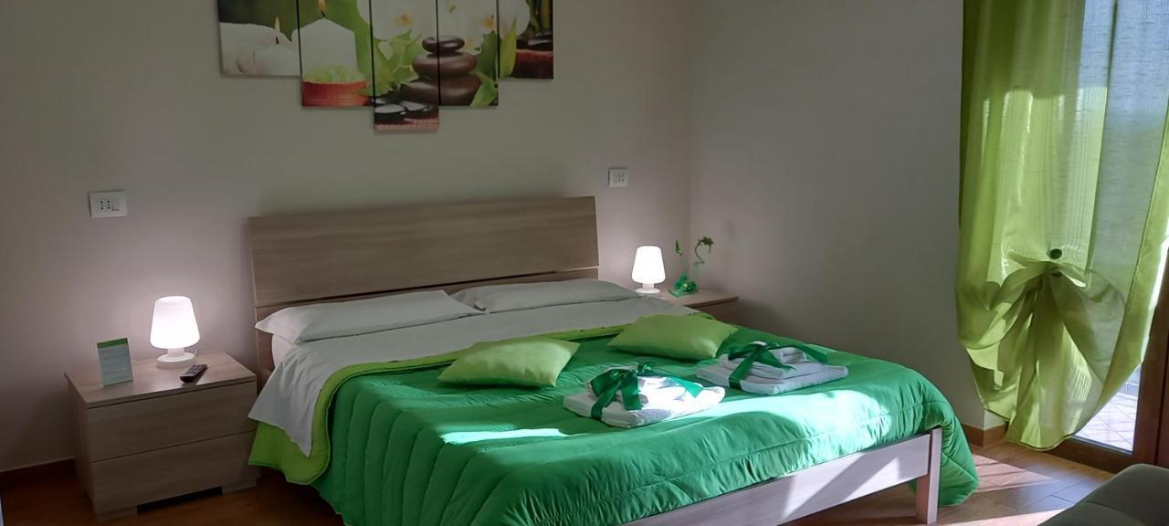 B&B Le Bacette คาปราโรลา ภายนอก รูปภาพ